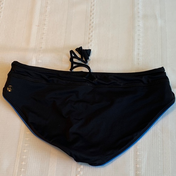 Lululemon athletica Tidal Flow Full Bottom Bikini Black Blue Sun-Ready Sz Small - Picture 7 of 11